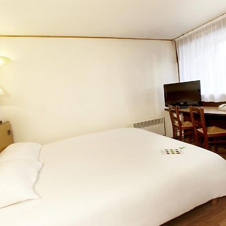 Hotel Campanile Annecy ~ Metz-Tessy Habitación foto