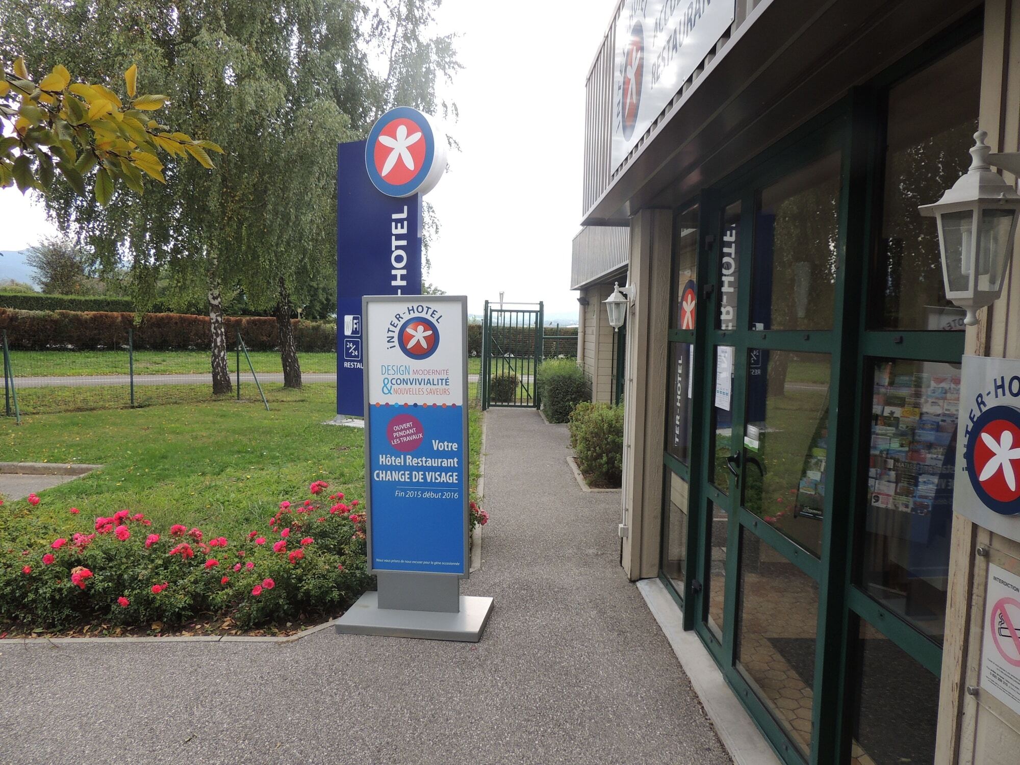Hotel Campanile Annecy ~ Metz-Tessy Exterior foto